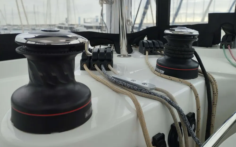 slider 17 Lagoon  42