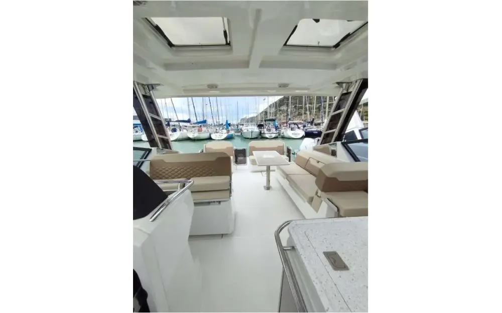 slider 22 Aquila  32