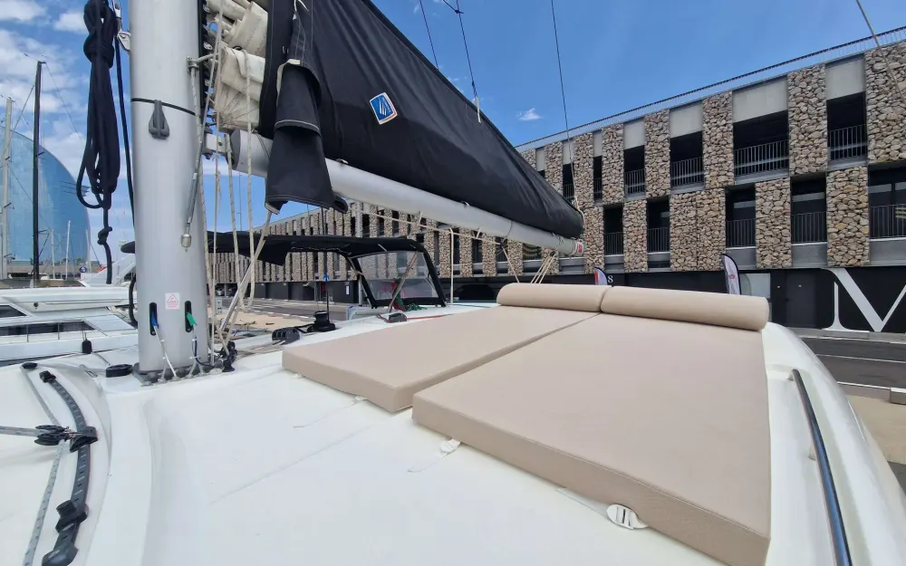 slider 12 Lagoon  40