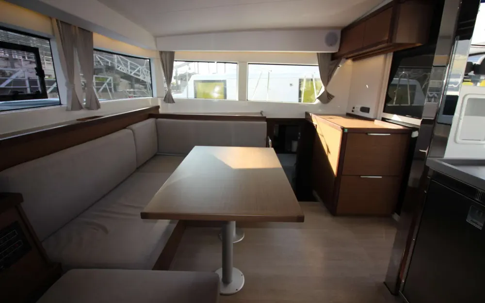 slider 14 Lagoon  40