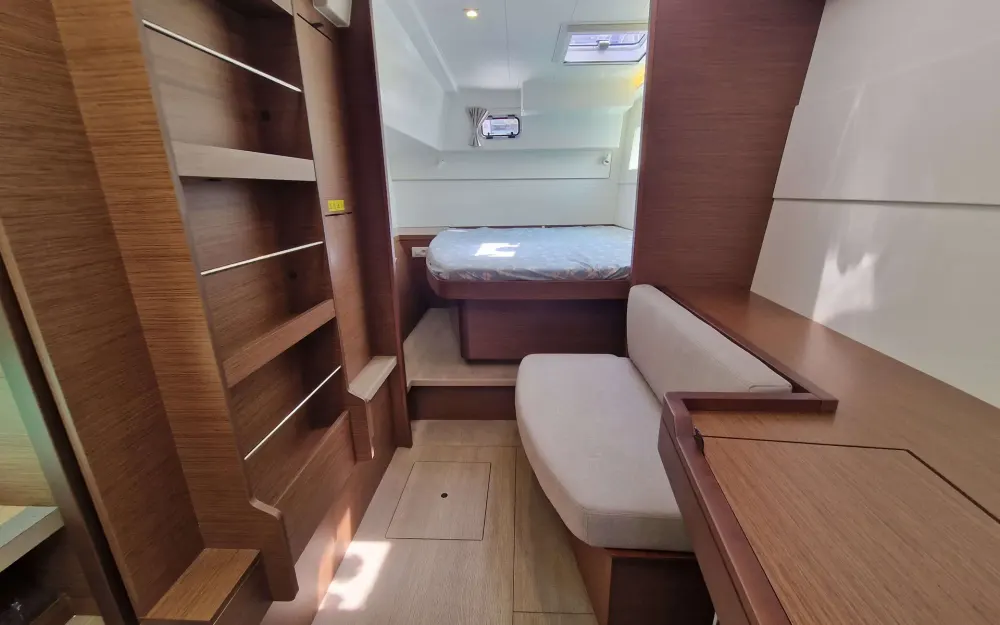 slider 27 Lagoon  40