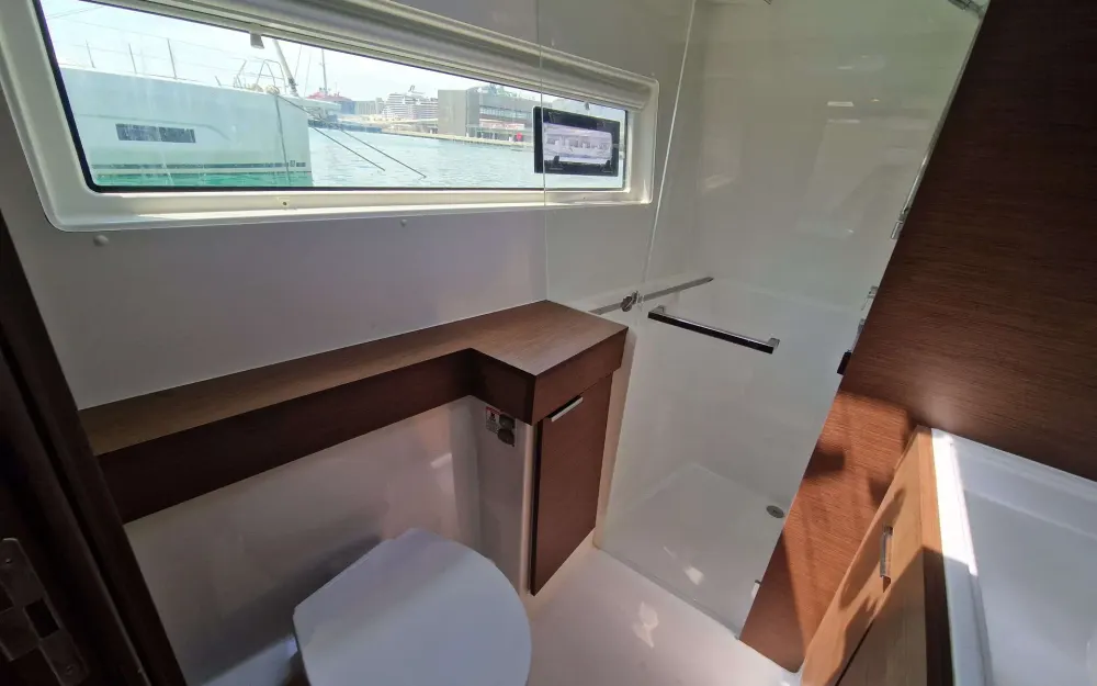 slider 29 Lagoon  40
