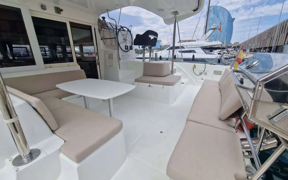 slider 32 Lagoon  40