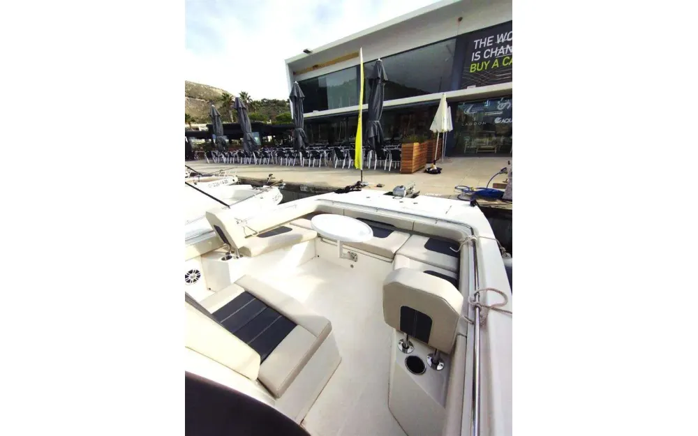 slider 18 Aquila  28 Molokai