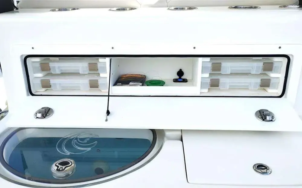 slider 6 Aquila  28 Molokai