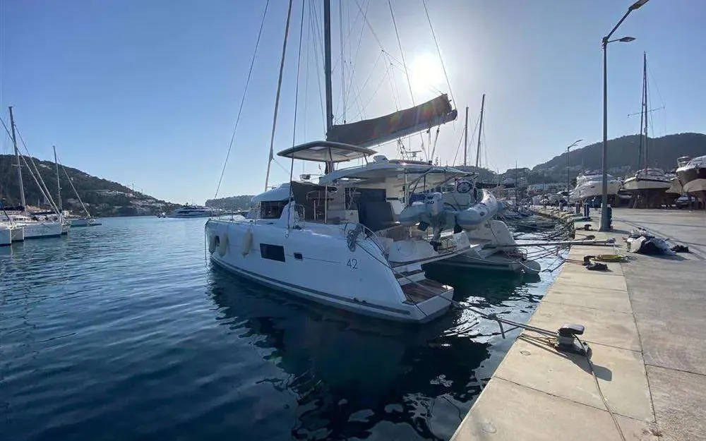 slider 5 Lagoon  42