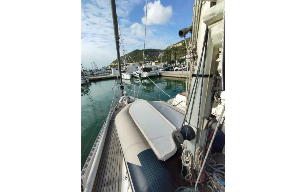 slider 7 Wauquiez Hood 38