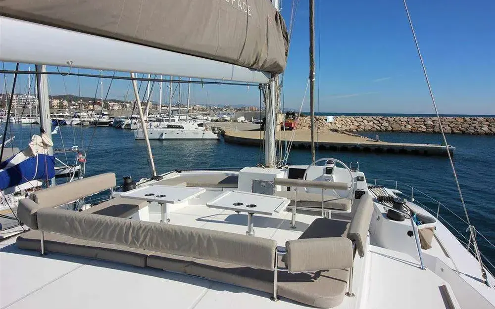 slider 4 Bali Catamarans Bali 5.4