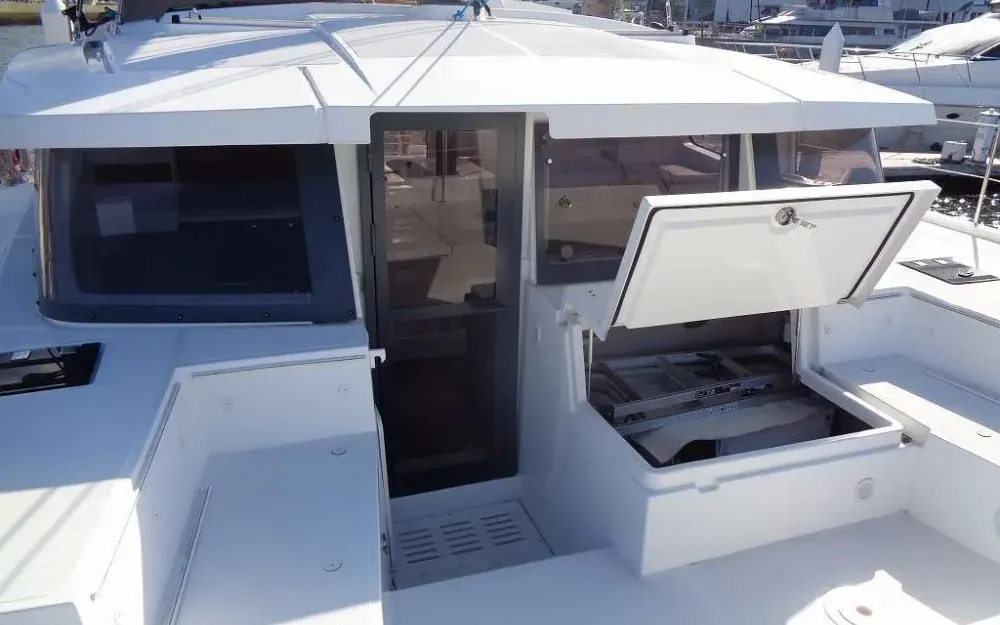 slider 27 Bali Catamarans Bali 4.2