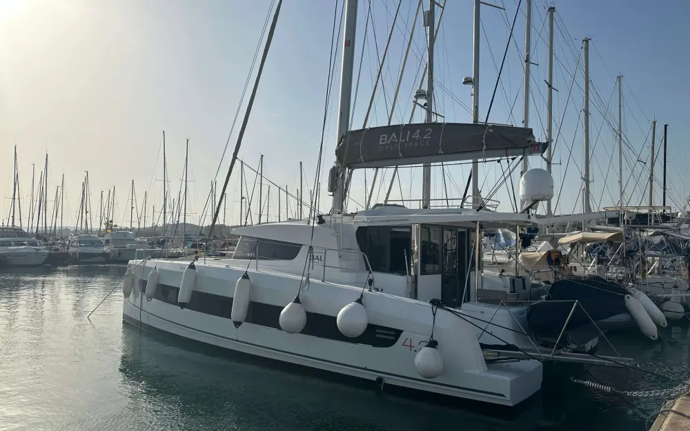 slider 30 Bali Catamarans Bali 4.2