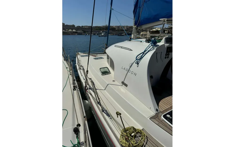 slider 5 Lagoon  380