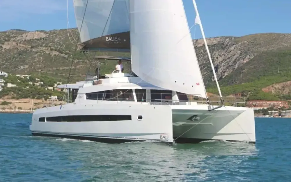 slider 0 Bali Catamarans Bali 5.4