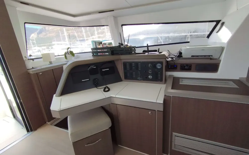 slider 27 Bali Catamarans Bali 5.4