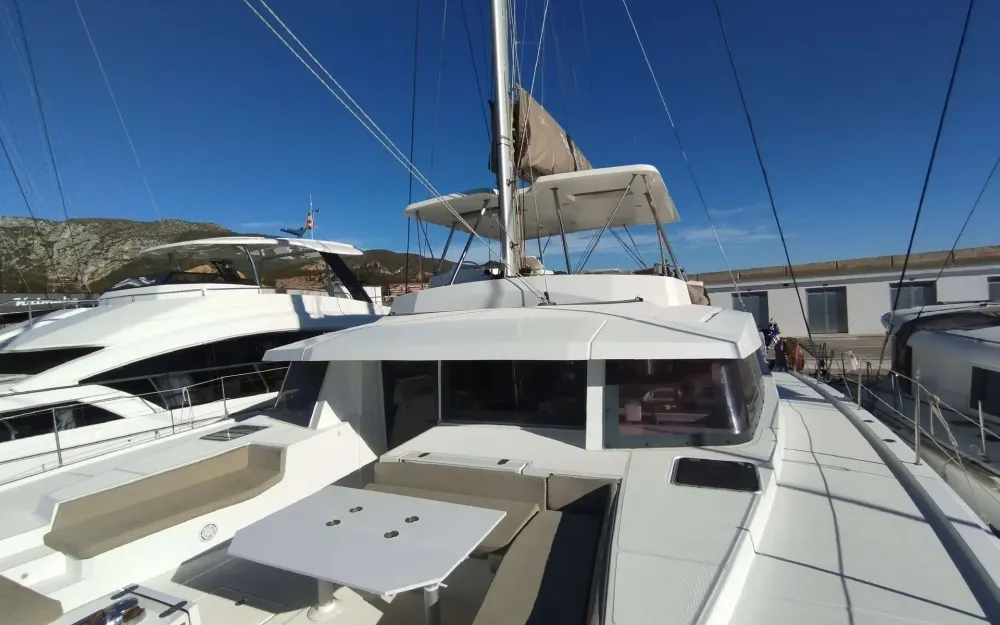 slider 3 Bali Catamarans Bali 5.4