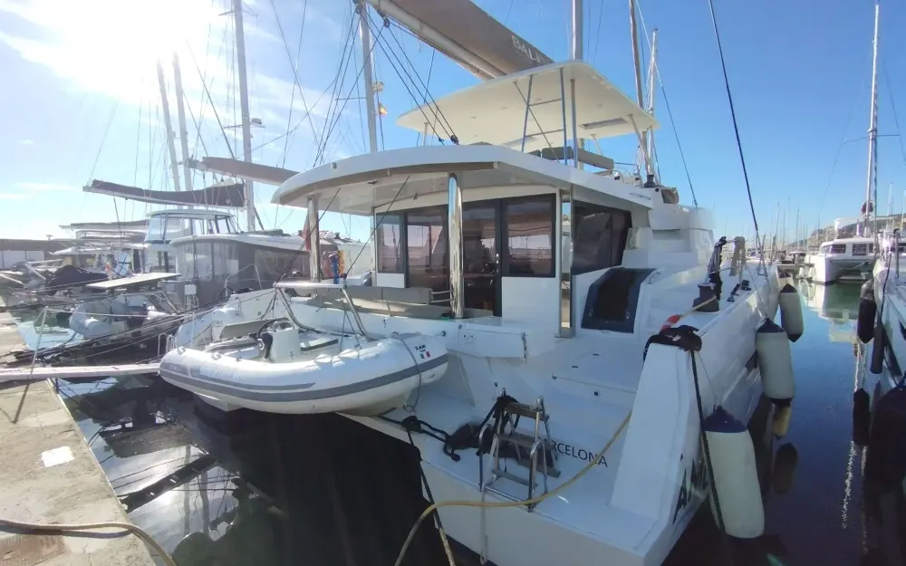 slider 5 Bali Catamarans Bali 5.4