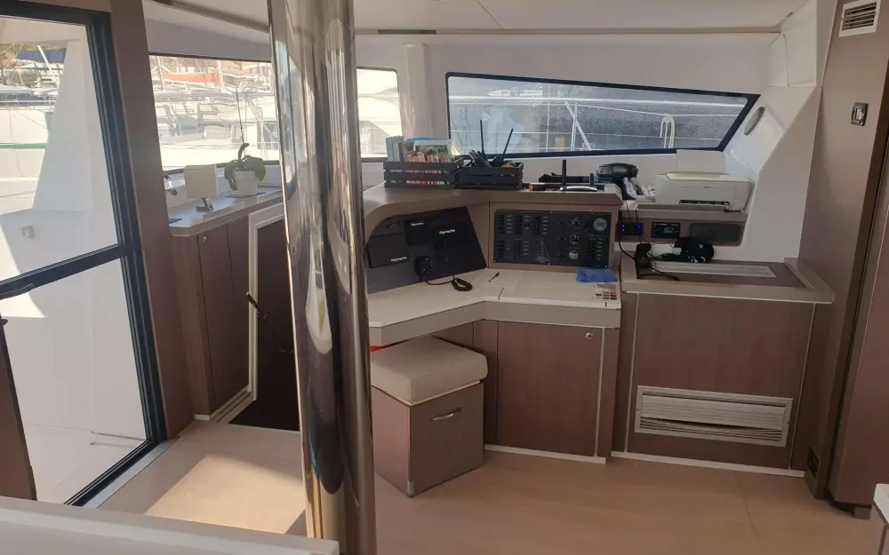 slider 83 Bali Catamarans Bali 5.4