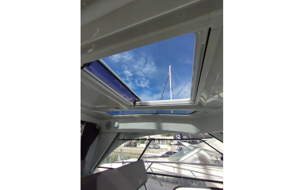 slider 10 Beneteau Antares Serie 9