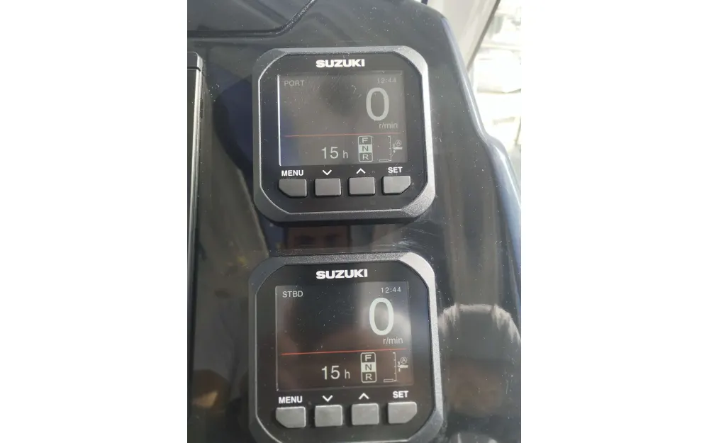 slider 27 Beneteau Antares Serie 9