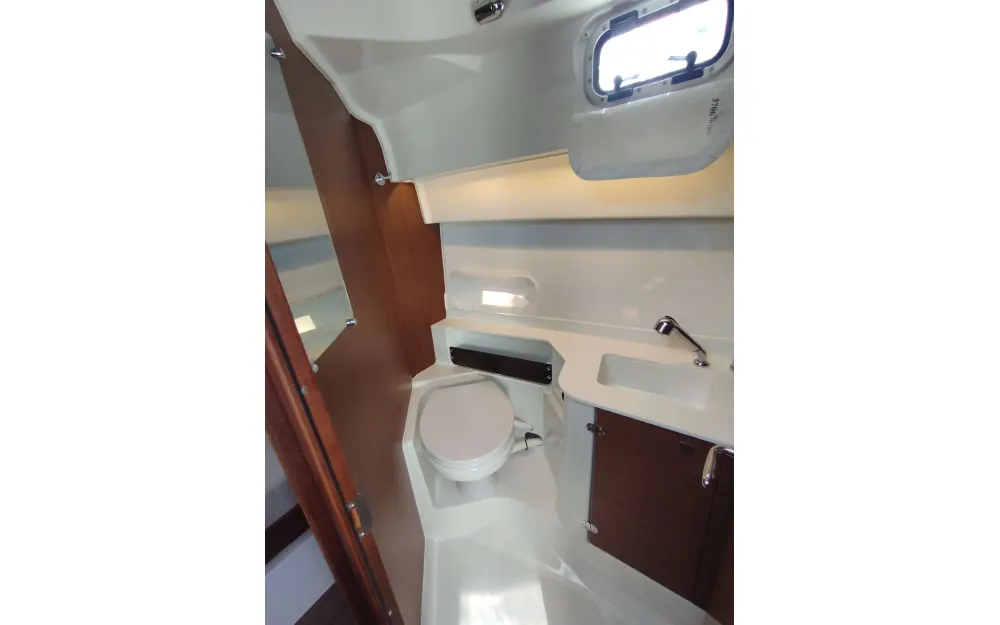slider 28 Beneteau Antares Serie 9