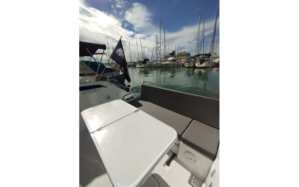 slider 35 Beneteau Antares Serie 9