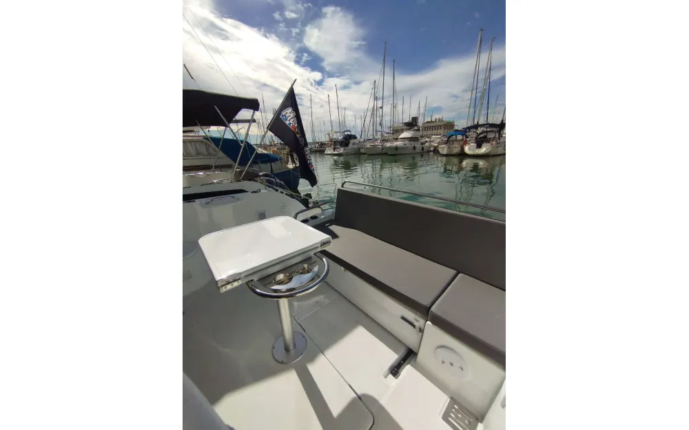 slider 36 Beneteau Antares Serie 9