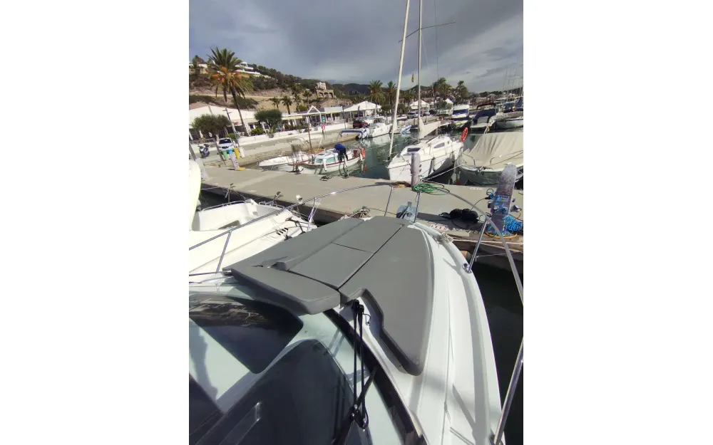 slider 4 Beneteau Antares Serie 9