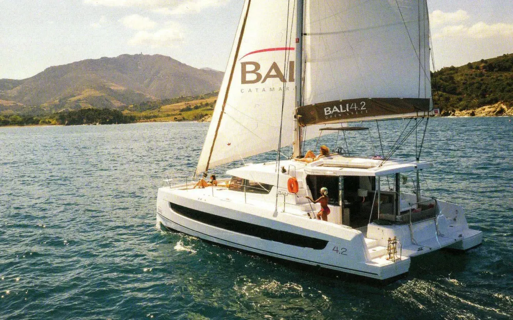 slider 0 Bali Catamarans Bali 4.2