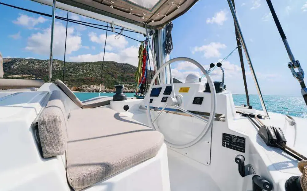 slider 4 Bali Catamarans Bali 4.2