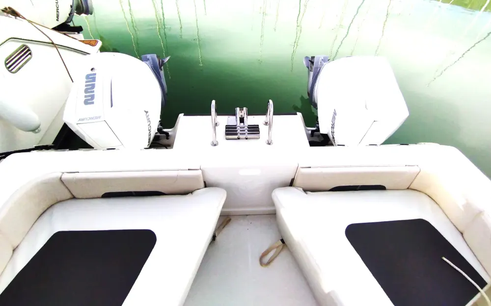 slider 12 Aquila  28 Molokai