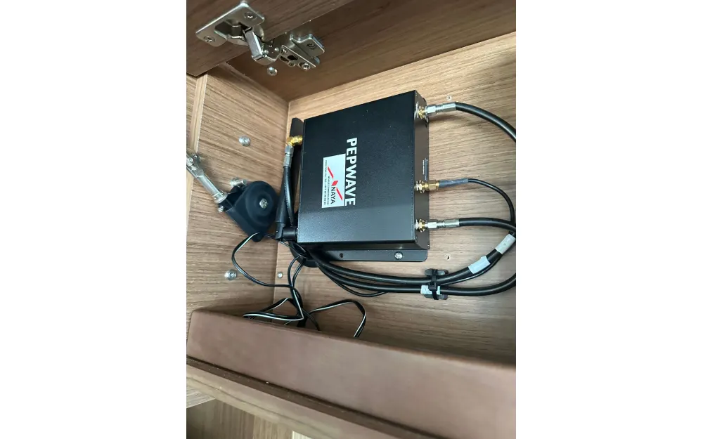 slider 10 Lagoon  46