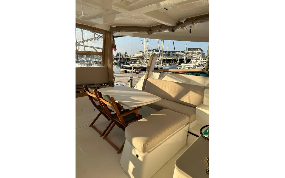 slider 16 Lagoon  46
