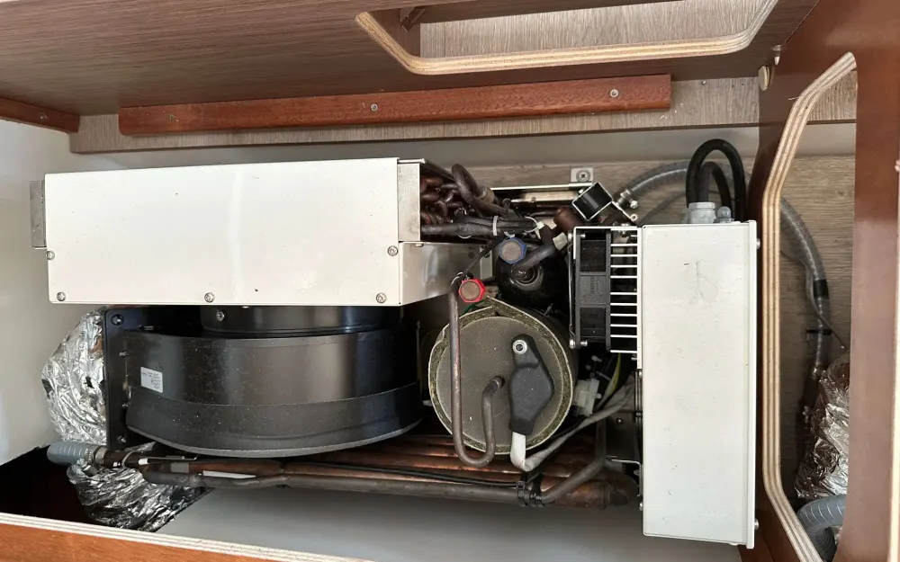 slider 18 Lagoon  46
