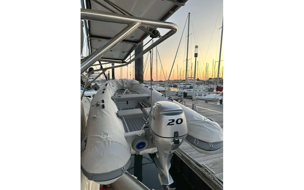 slider 1 Lagoon  46
