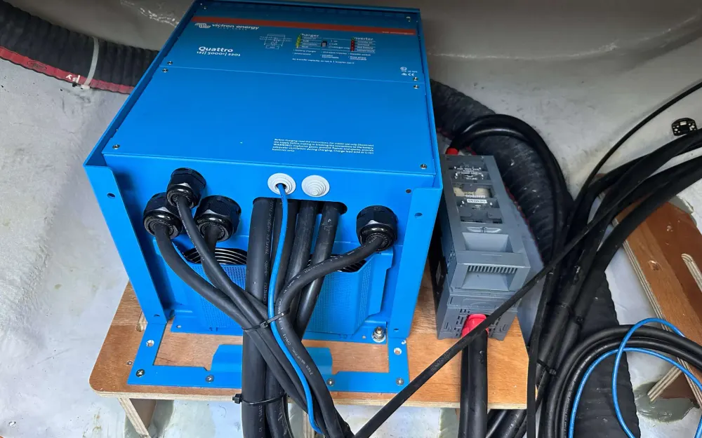 slider 23 Lagoon  46