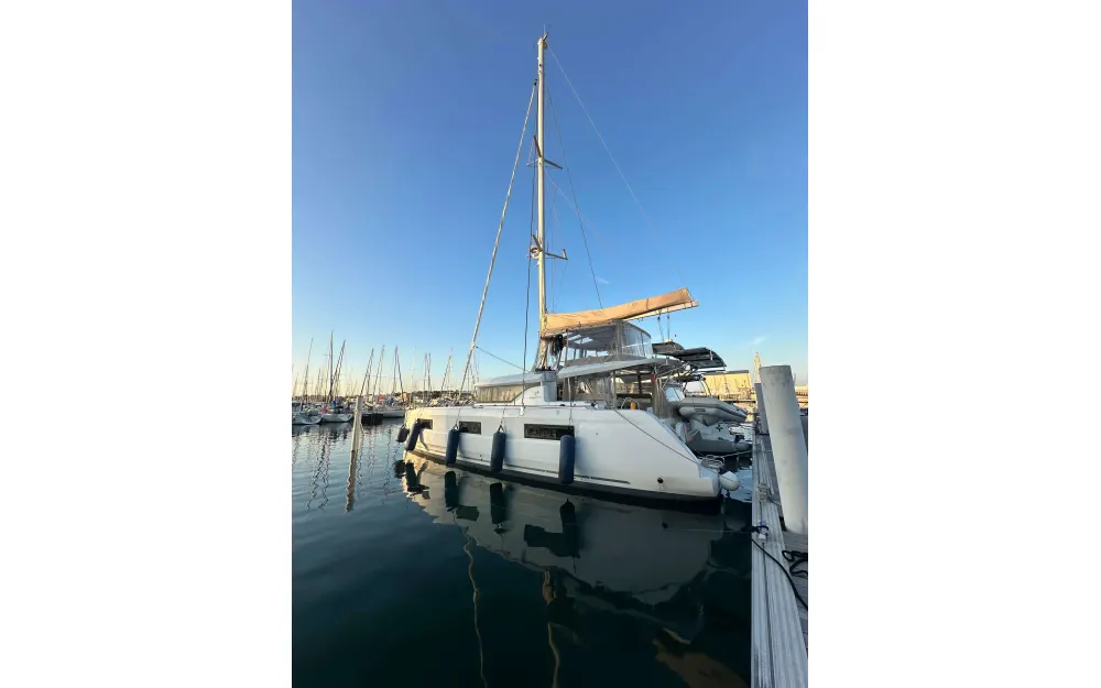 slider 53 Lagoon  46