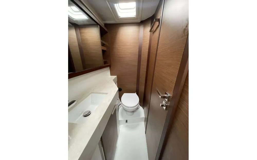 slider 12 Lagoon  40