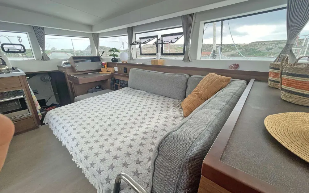 slider 13 Lagoon  40
