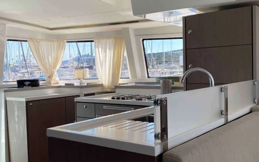 slider 5 Bali Catamarans Bali 4.8