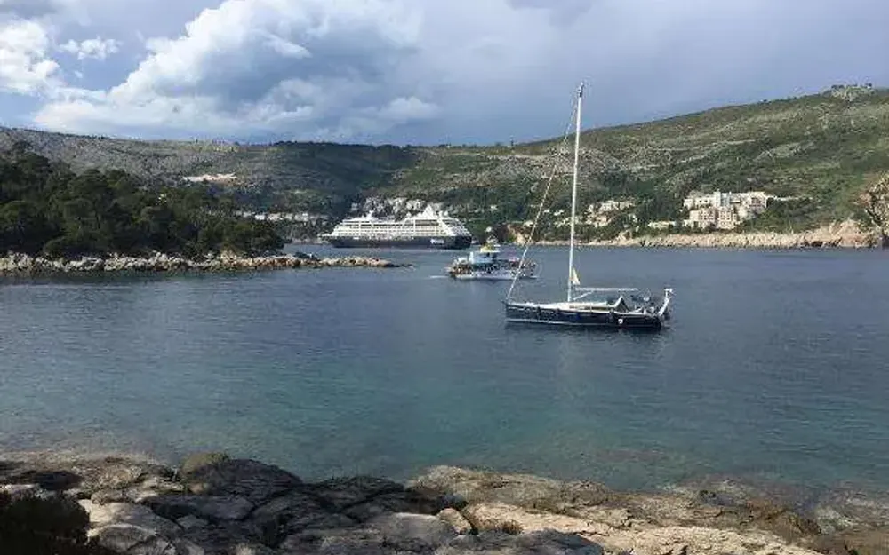slider 1 Beneteau Sense 50