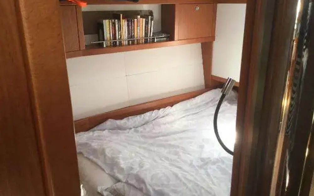 slider 6 Beneteau Sense 50