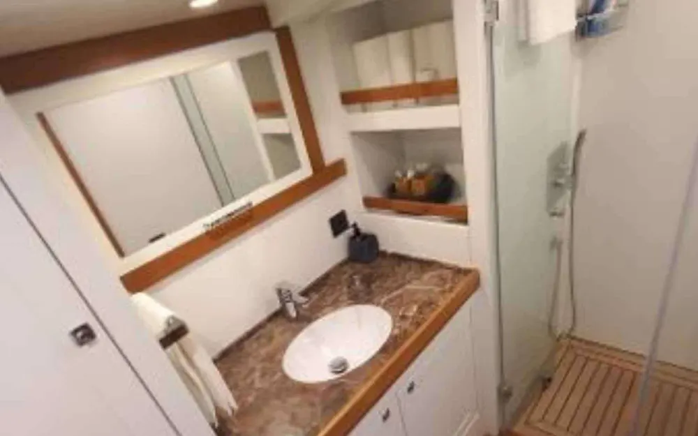 slider 10 Nordia  70 Performance Cruiser