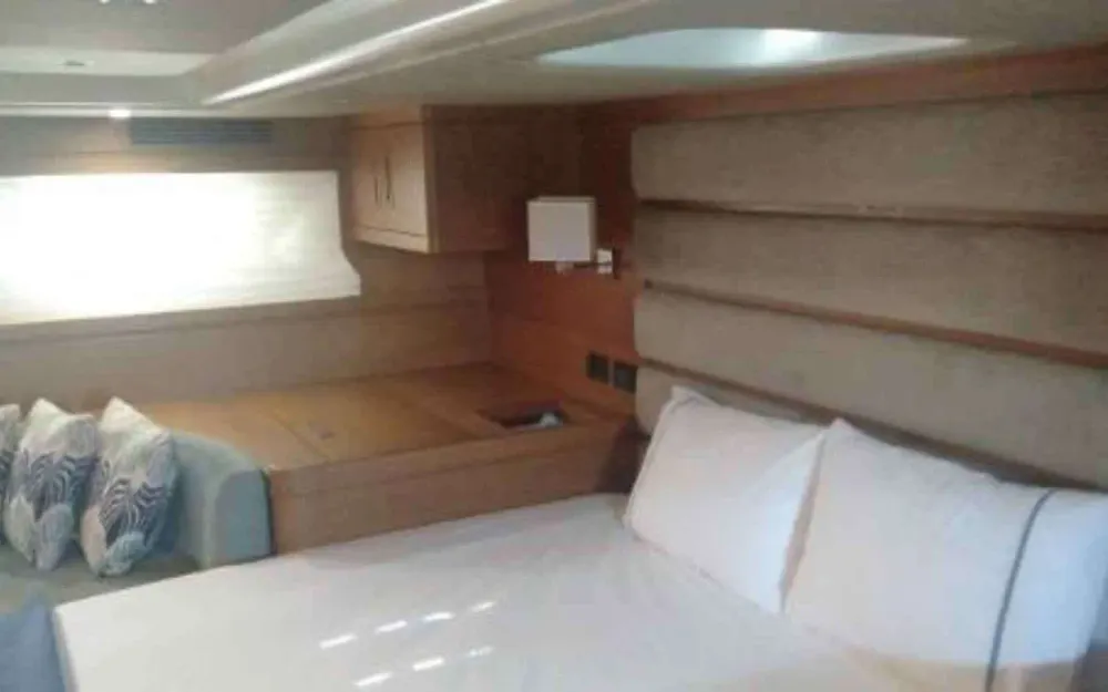 slider 11 Nordia  70 Performance Cruiser