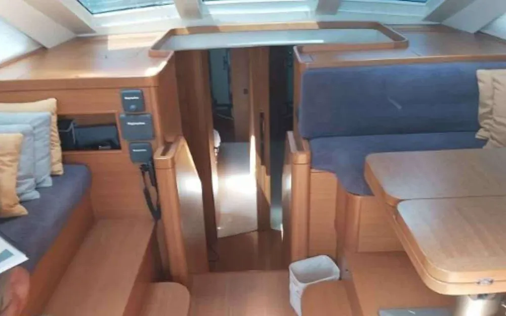 slider 14 Nordia  70 Performance Cruiser