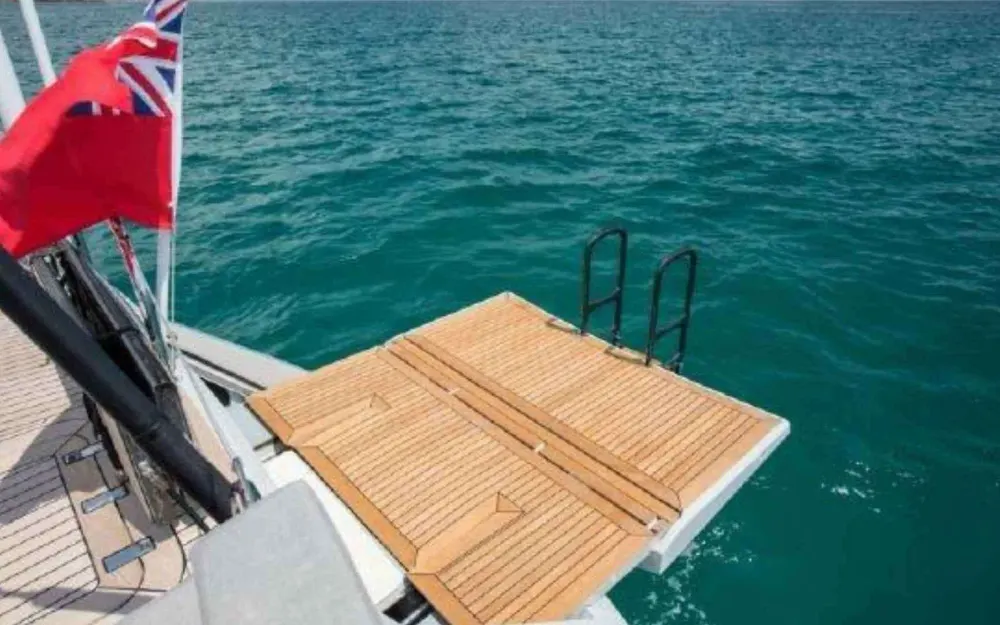 slider 15 Nordia  70 Performance Cruiser