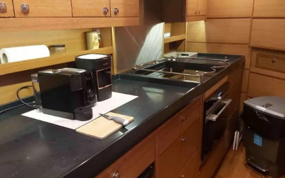 slider 21 Nordia  70 Performance Cruiser