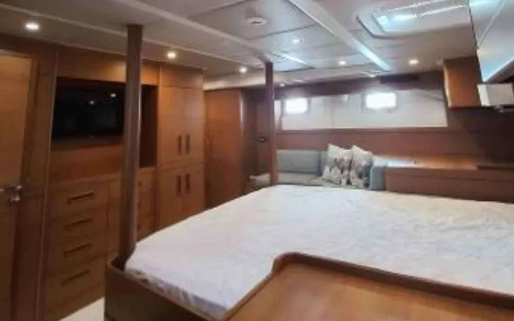 slider 48 Nordia  70 Performance Cruiser