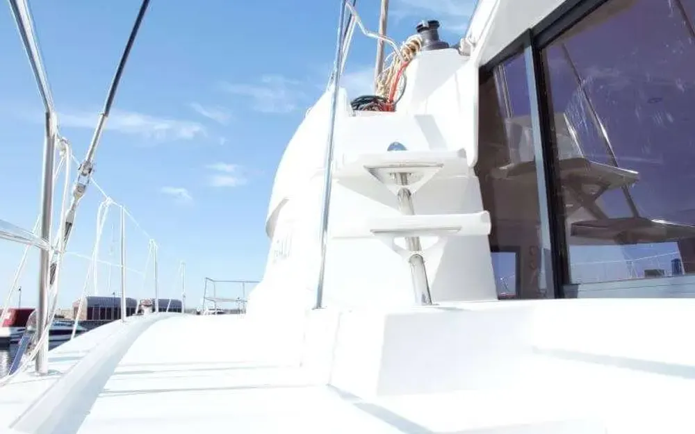 slider 11 Bali Catamarans Bali 4.3