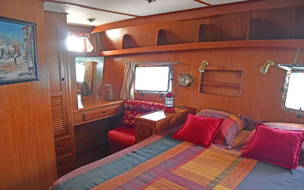 slider 18 Trader  44