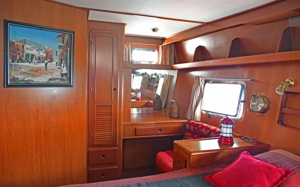 slider 35 Trader  44