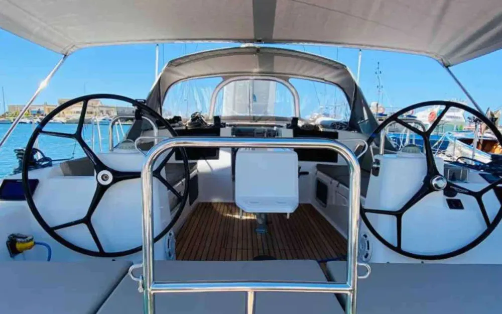 slider 14 Dufour  460 Grand Large